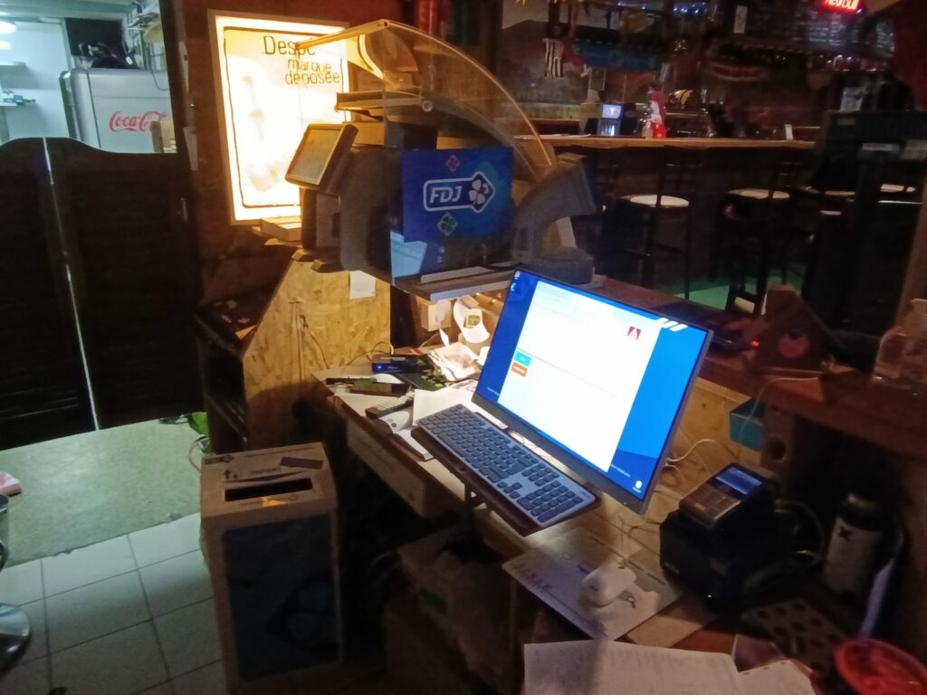1703598967_VF037_21_original