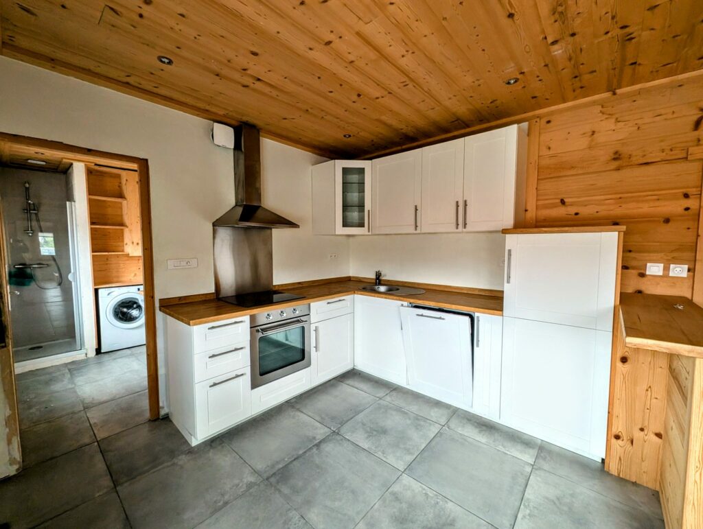 1761036597_VA2394_5_original