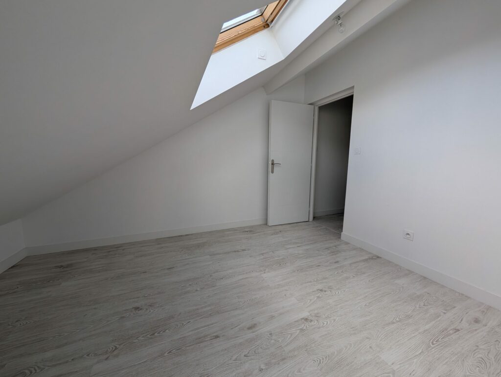 1762780533_VA2438_2_original