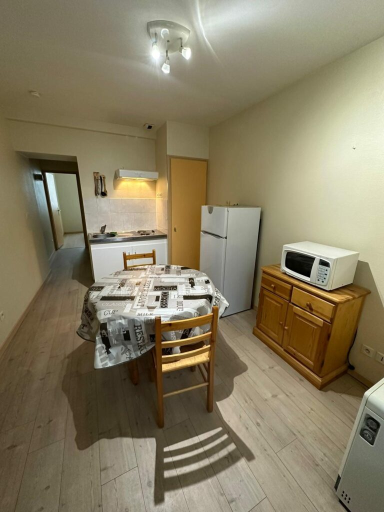 1767629859_LA2458_2_original