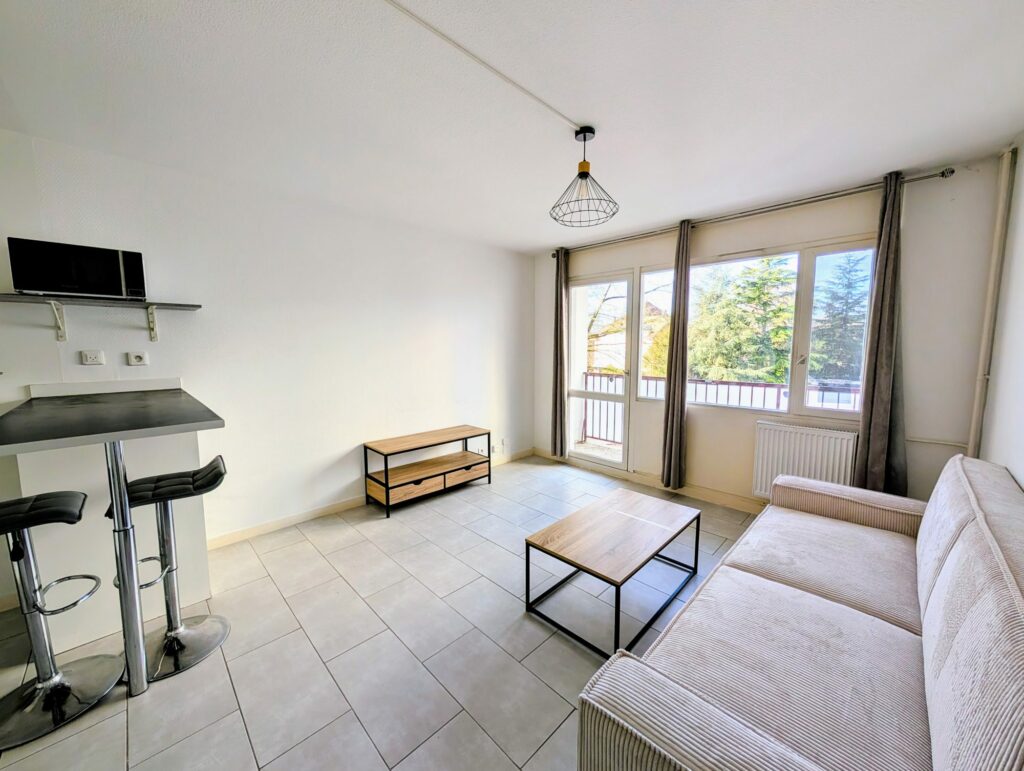 1768490403_VA2439_8_original