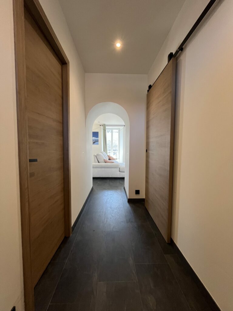 1772035579_VA2433_8_original