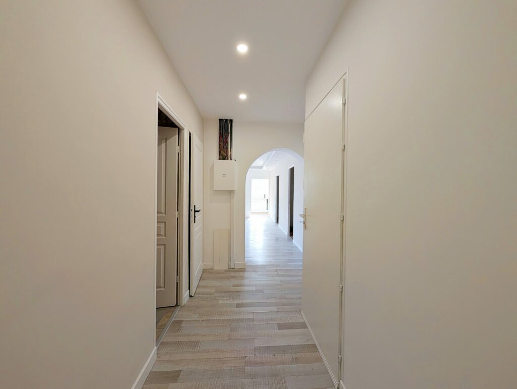 1773228873_VI070_13_original