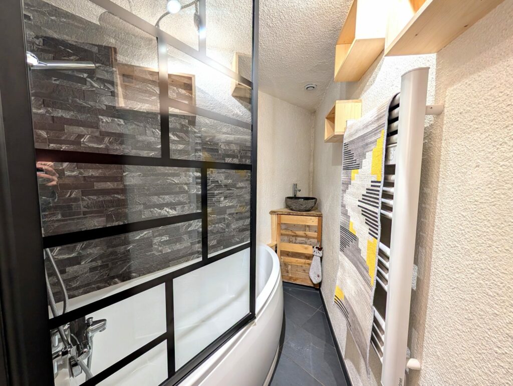 1773754211_VM473_58_original