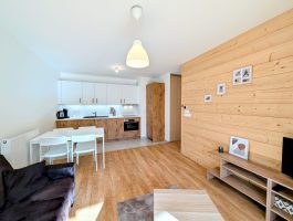 1762179406_VA2410_22_original